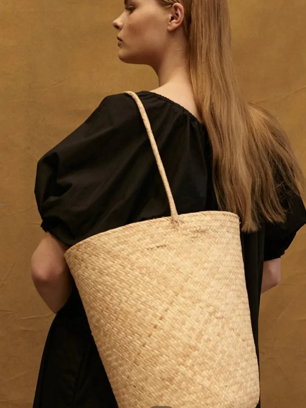 The Benoît Bucket Tote in Natural